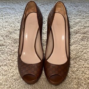 Brown Embossed Peep-Toe Platform Heels Size 6